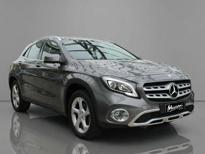 MERCEDES-BENZ GLA200 D SPORT AUTO 
