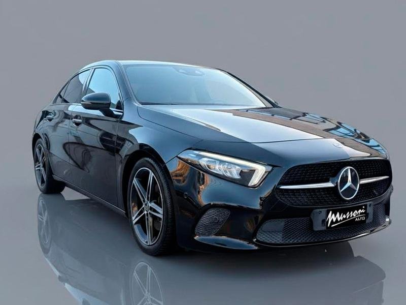 MERCEDES-BENZ A180 D SPORT NIGHT EDITION AUTO