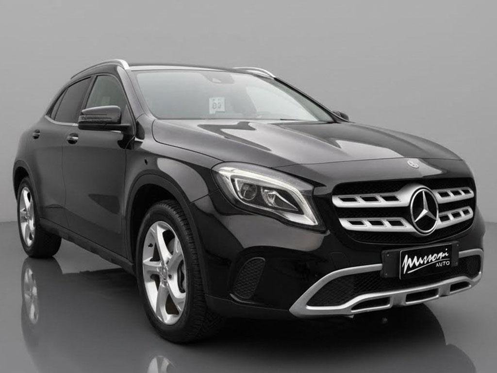 MERCEDES-BENZ GLA 180D SPORT MY17